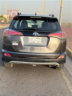 تۆیۆتا ڕاڤ 4